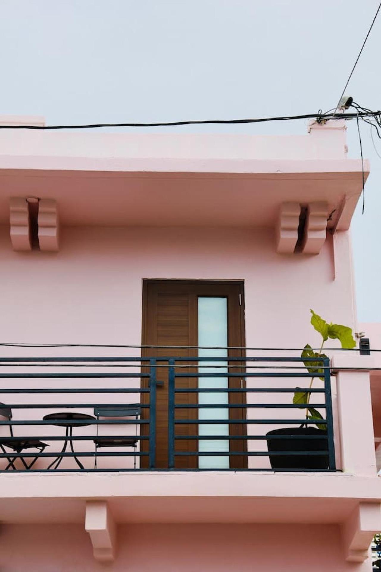 12 Sunlit Balcony Near Calle Cerra *